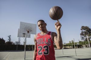 Ezúttal limitált szériás Bulls-mezekkel tisztelegnek Michael Jordan karrierje előtt